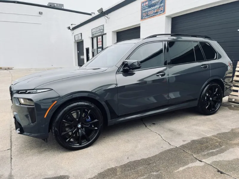 showcase-v2-bmw-x7-800